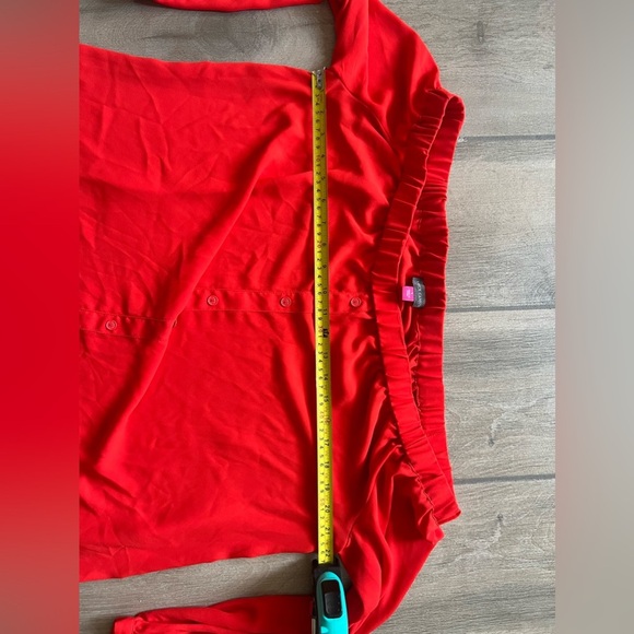 Reddish Orange Off shoulder  Vince Camuto Top In Size L - Spring Summer Top - Picture 6 of 7